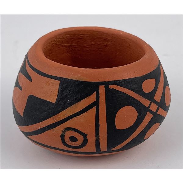 Santo Domingo Pueblo Indian Pot