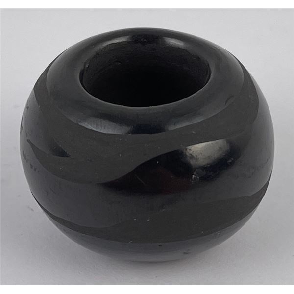 Miniature Dolores Naranjo Santa Clara Pot