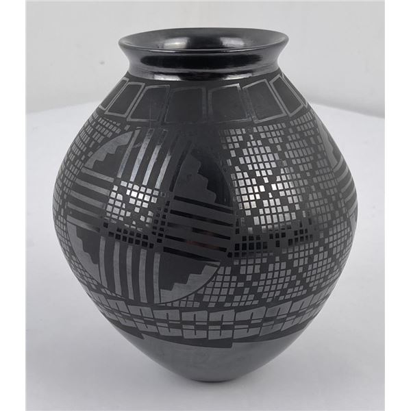 Mata Ortiz Pottery Pot Vase Ismael Sandoval