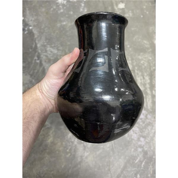 Santa Clara Pueblo Indian Pottery Vase Pot