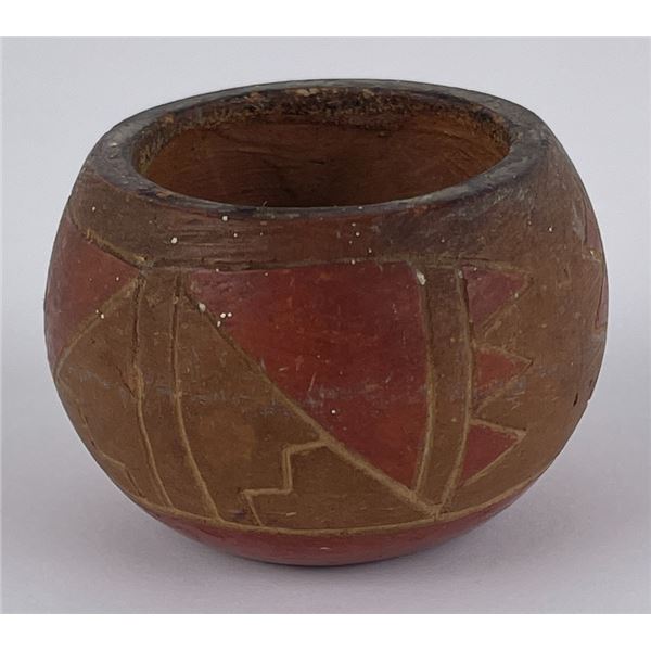 Native American Indian Pottery Vase Pot