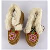 Image 1 : Alaskan Inuit Eskimo Beaded Moccasins
