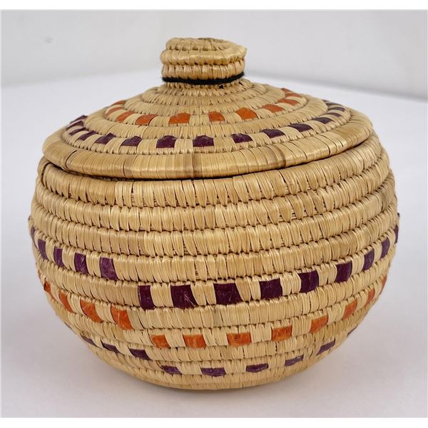 Alaskan Inuit Eskimo Lidded Basket