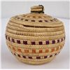 Image 3 : Alaskan Inuit Eskimo Lidded Basket