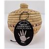 Image 8 : Alaskan Inuit Eskimo Lidded Basket