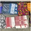 Image 4 : Group of Vintage Cloth Textiles