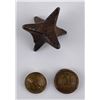 Image 1 : Civil War Calthrop & 2 Buttons
