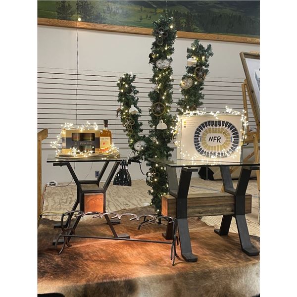 Ropin' in the Holidays