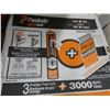 Image 2 : Paslode 3 orange fuel cell & 3000 nails