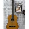 Image 1 : acoustic guitar & song books