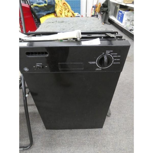 GE built-in dishwasher Apartment Size