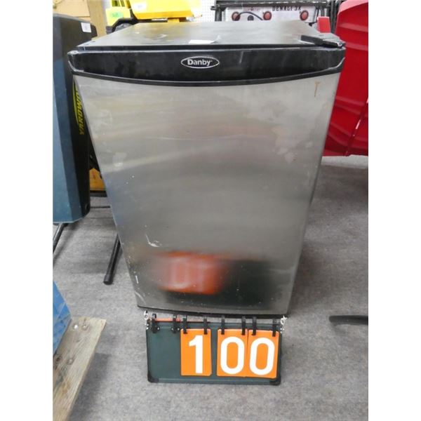 Danby mini fridge Works