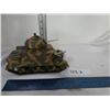 Image 1 : model army tank