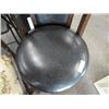 Image 2 : bar stool