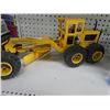 Image 2 : Vintage Tonka grader Metal model