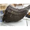 Image 2 : wicker baskets & home decor
