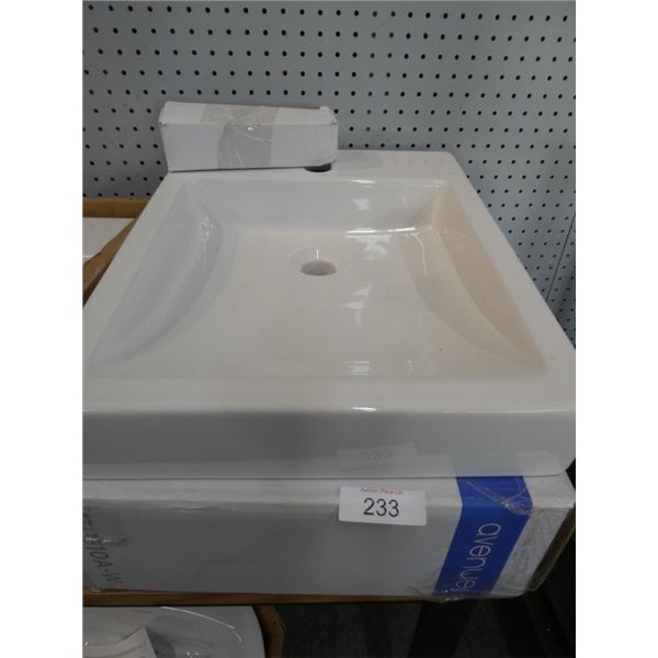 New avenue vessel sink
