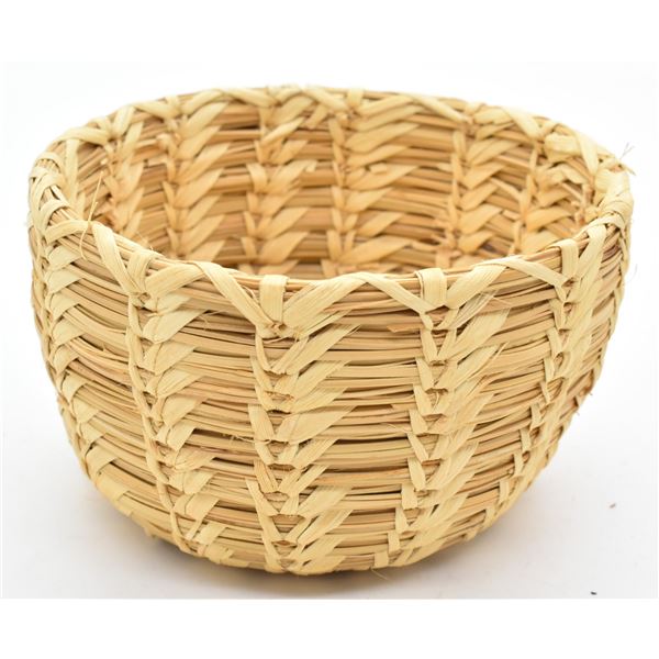 Tohono O'odham Bear Grass Basket