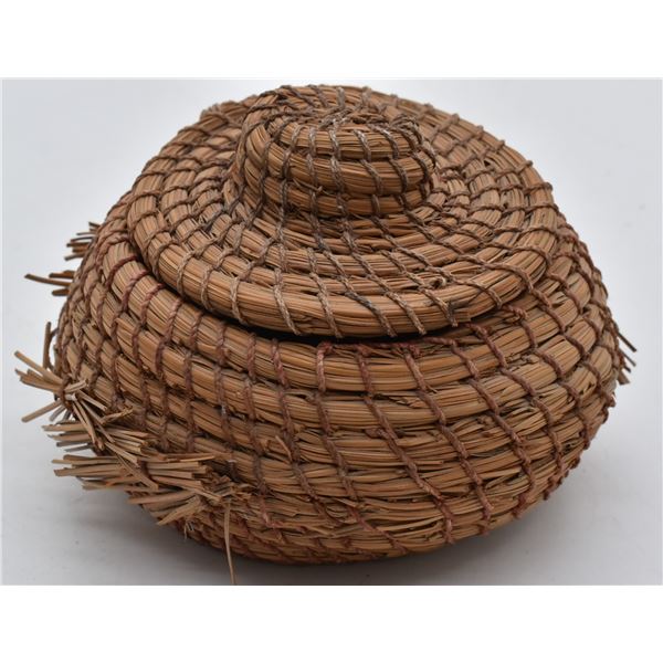 Seminole Lidded Pine Needle Basket