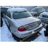 Image 2 : 2000 JAGUAR S-TYPE, 4DR SEDAN, GREY, VIN SAJFA01DXYGL15322