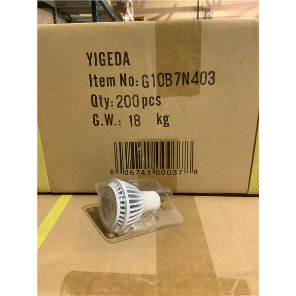 CASE OF 200 YIGEDA GU10, AC120V, 7W COB, 3000K, 40 DEGREES, DIMMABLE LIGHTBULBS