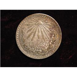 2266. 1924 Mexico Silver 1-Peso. VF.