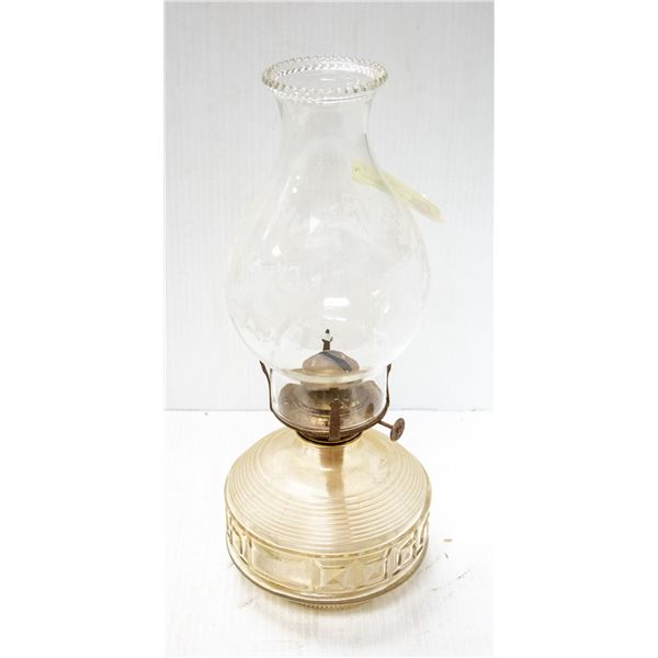 ANTIQUE OIL LAMP W SHADE