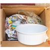 Image 1 : LOT OF VINTAGE CORNINGWARE POTS