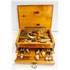 Image 1 : GOLD TONE CUSTOM SIAM CUTLERY SET IN BOX