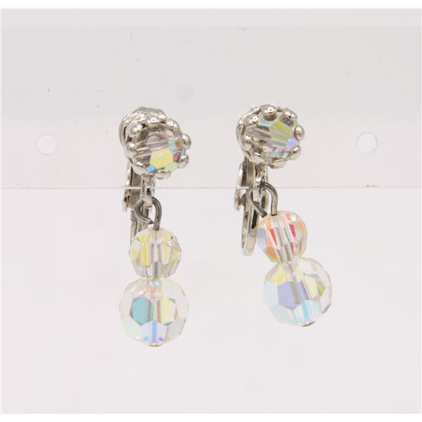 PAIR OF CUT CRYSTAL DROP EARRINGS