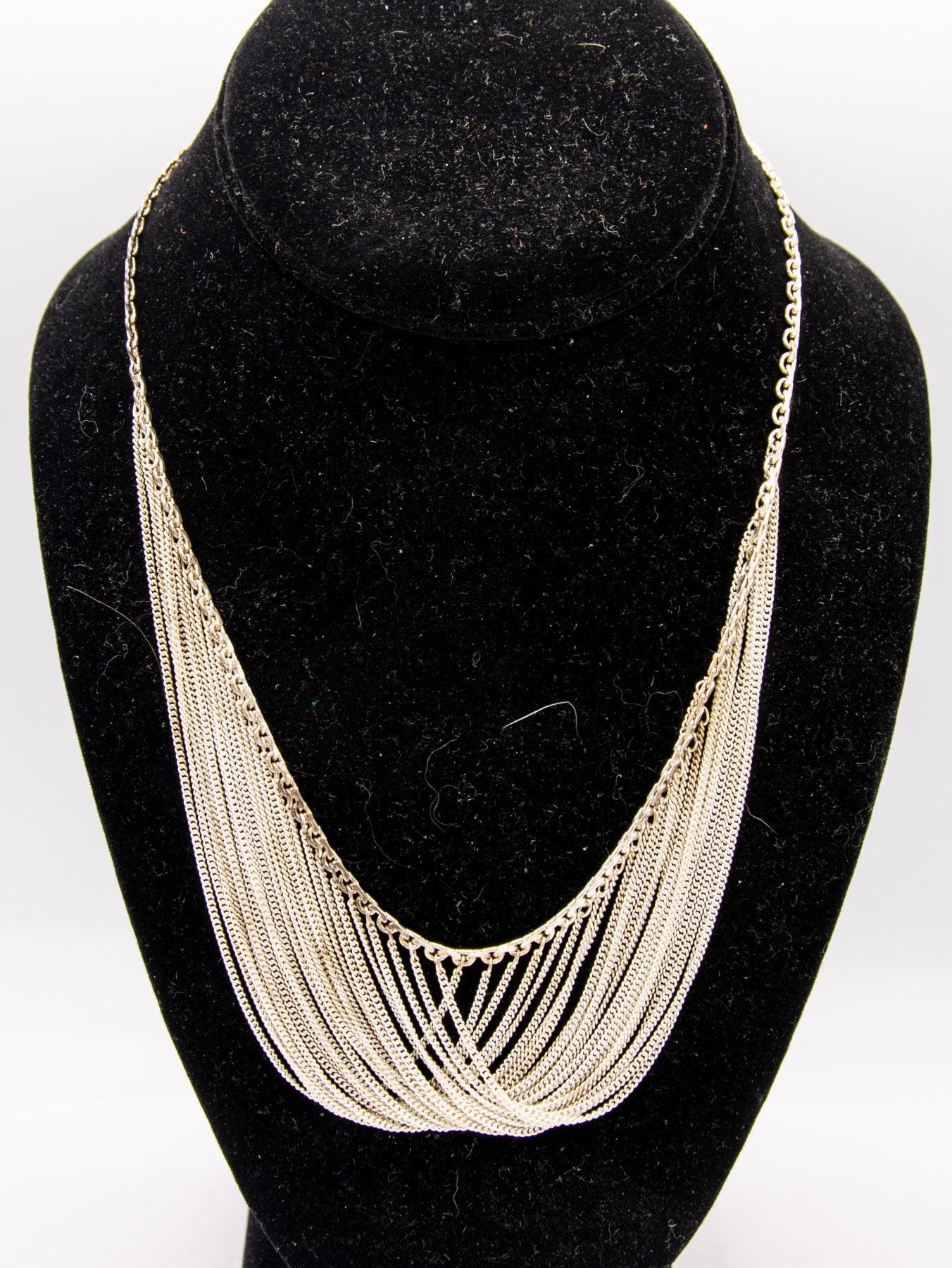 STERLING SILVER FLAPPER STYLE NECKLACE
