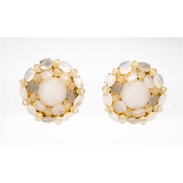 PAIR OF VINTAGE CLIP EARRINGS