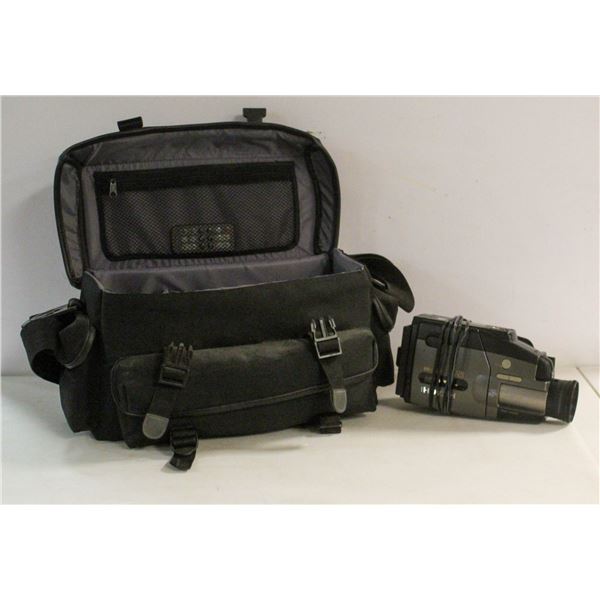 HITACHI CAMCORDER SET WITH CASE