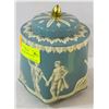 Image 1 : ANTIQUE WEDGWOOD STYLE TOFFEE TIN