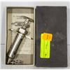 Image 1 : ANTIQUE VETERINARY SYRINGE IN BOX
