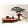 Image 1 : ANTIQUE GENERAL STORE COUNTER SCALE