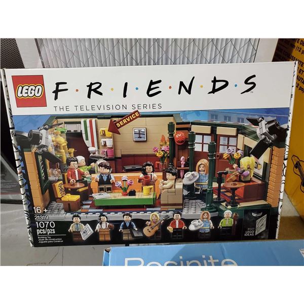 Lego Friends 1070 Pce TV series set