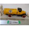 Image 2 : ERTL 1931 Hawkeye tanker bank