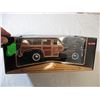 Image 2 : Maisto 1948 Fleetmaster Woody 1:18 diecast