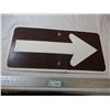 Image 1 : Brown Arrow Road sign - aluminum, 23.5x11.5