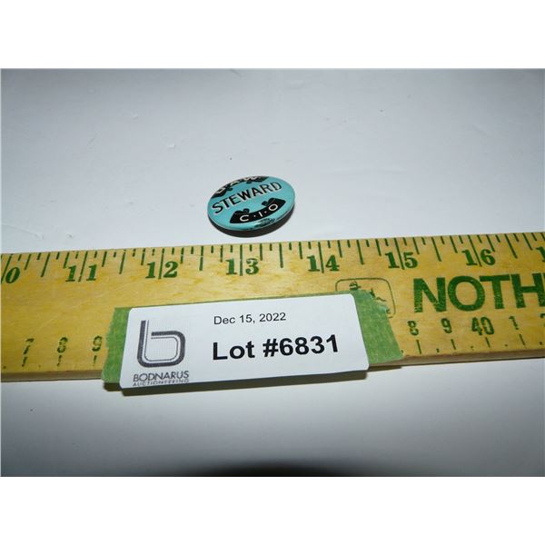 Vintage United Auto Workers Pin Bodnarus Auctioneering Vintage United Auto Workers Pin Bodnarus Auctioneering