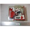 Image 1 : Mark Messier Team Canada 1987 figure - McFarlane Sports Picks