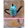 Image 1 : Blue Mountain Pottery teapot