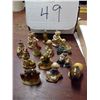 Image 1 : 13 tea ornaments in box