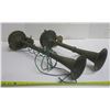 Image 1 : 2 Antique Car Horns