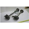 Image 2 : 2 Antique Car Horns