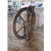 Image 1 : Foot Crank Wheel - Cast 18"