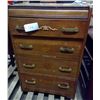 Image 1 : 4 Drawer dresser- 16 X 27.5 X 42