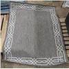 Image 1 : outdoor patio rug 6.5ft L x 5ft w