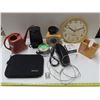 Image 1 : Lot of household items (Phone + Duck tape + animal food dish + Recipe holder + clock + weigh scale, 